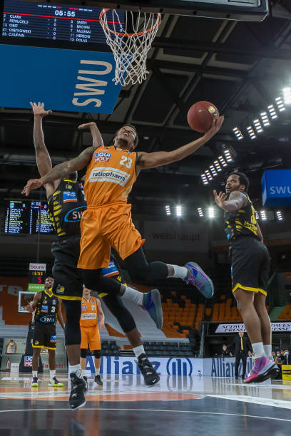 下面是根据 下面是根据